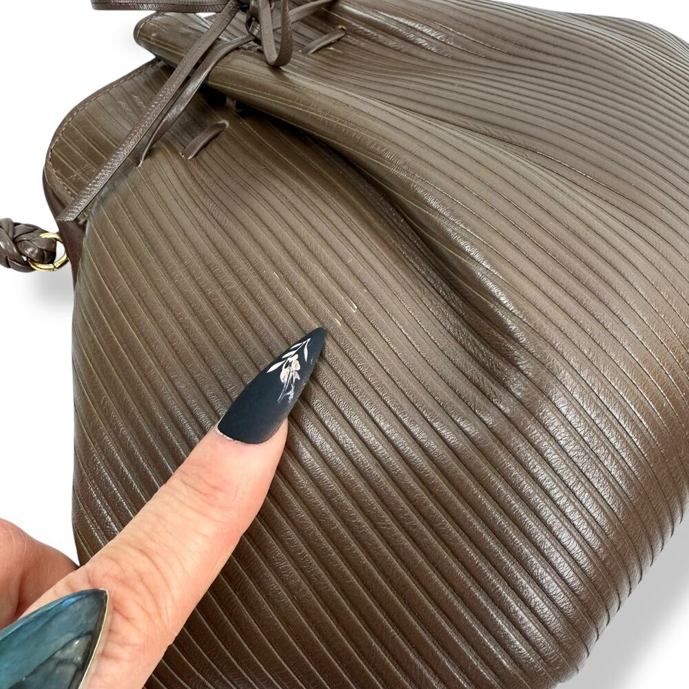 1960's kiss lock taupe striped leather mini purse by CORET MONTREAL CANADA - Picture 7 of 16